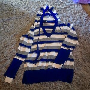 STRIPED LIGHTWEIGHT SWEATER